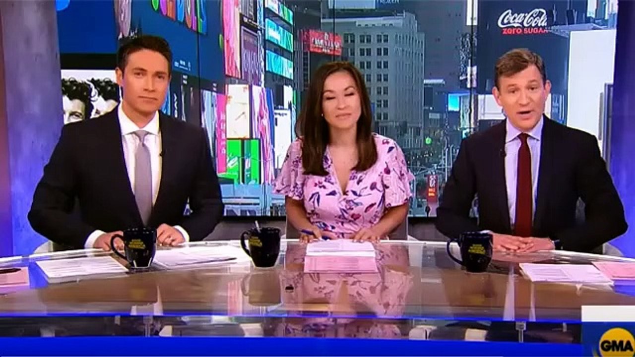 Commercial plane crashes into river in Jacksonville, Florida