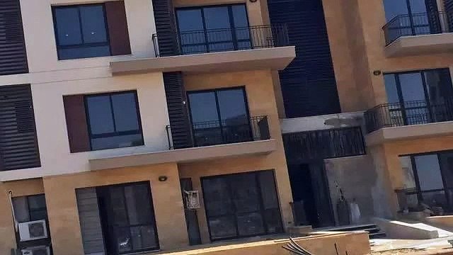 سوديك شرق المدينة شقة مذهلة مع حديقة سعر حار جدا