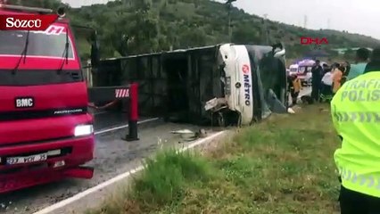 Milas'ta yolcu otobüsü devrildi 2 ölü