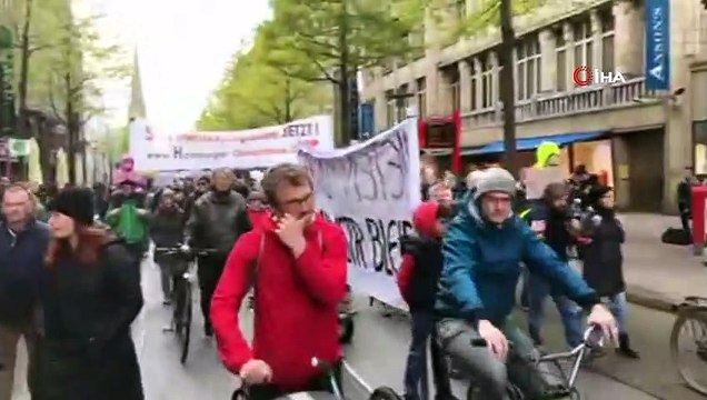 - Almanlar Kira Artışlarını Protesto Etti