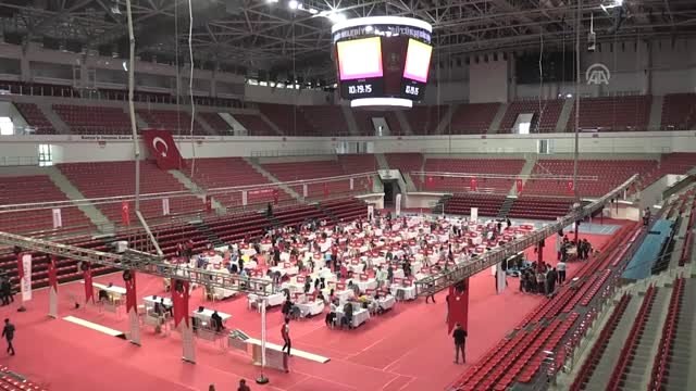 Gençler Teknoloji Yıldızı Olmak İçin Hünerlerini Sergiledi