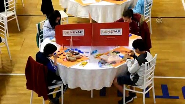 Manisalı öğrenciler 'teknoloji yıldızı' olmak için yarıştı