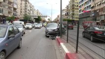 Antalya Otomobilde Uyuşturucu Kullanan Gençler, Zincirleme Kazaya Yol Açtı