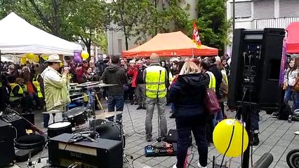 Une kermesse pour la convergence des luttes