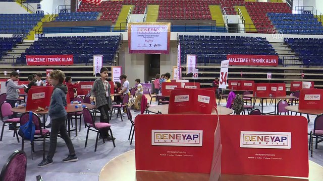 Gençler 'teknoloji yıldızı' olmak için hünerlerini sergiledi - İZMİR