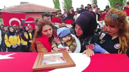 Afyonkarahisar Şehit Sözleşmeli Er, Afyonkarahisar'da Gözyaşlarıyla Uğurlandı