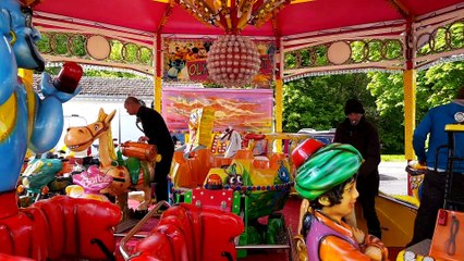 Neufchâteau : les forains s'installent sur l'esplanade des Marronniers