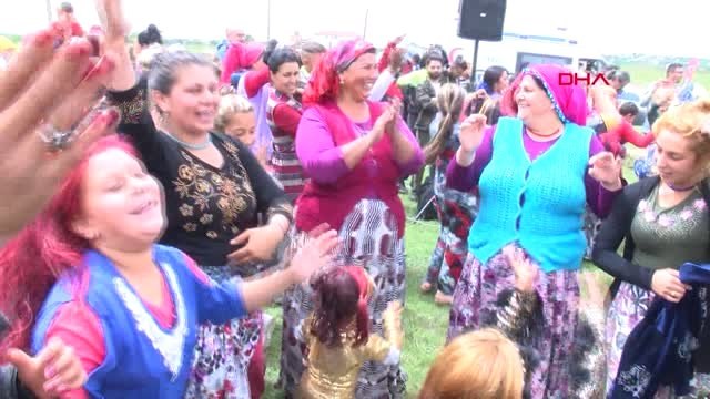 Edirne Kakava Şenlikleri At Yarışları ile Başladı