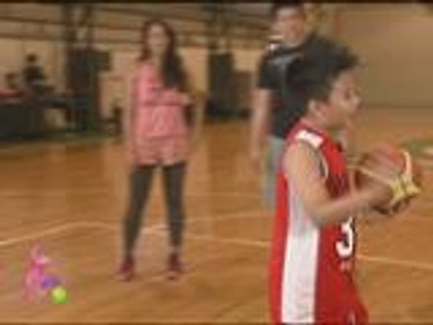 Bimby teaches Kris & Darla basketball