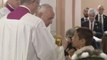 El papa dio primera comunión a 245 niños en Bulgaria