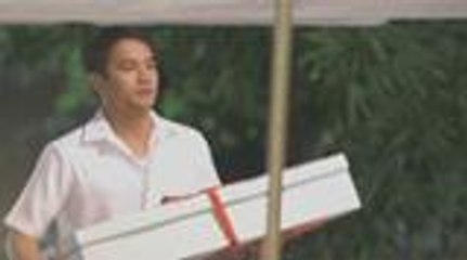 Henry, sinorpresa si Lena