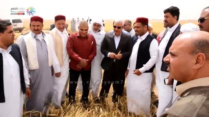 محافظ مطروح يتابع حصاد القمح والشعير بمدينة النجيلة