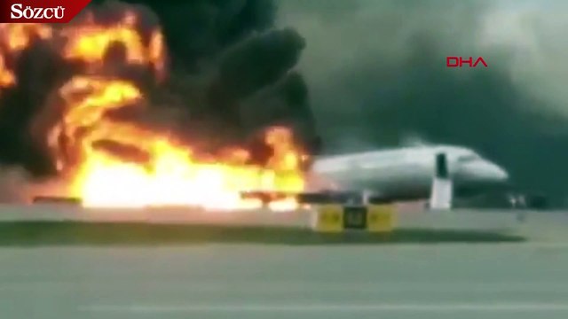 Havada yanan yolcu uçağı alevler içinde iniş yaptı
