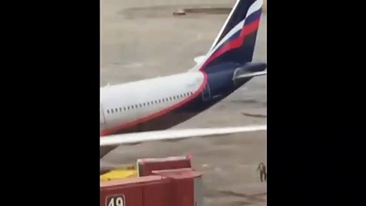 Russia Moscow Passenger Plane On Fire Makes Emergency Landing In Moscow 5-5-2019