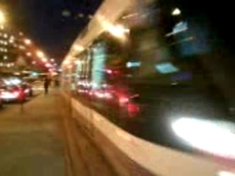 Tramway - S de République