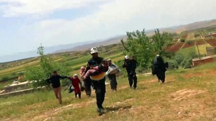 الطائرات السورية والروسية تواصل قصفها لإدلب وحماة