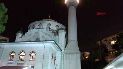 İzmir'de İlk Teravih Namazı