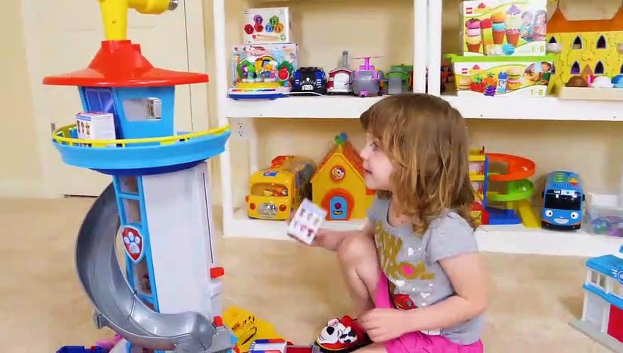 Genevieve Opens Paw Patrol Mini Boos Surprise Toys! video Dailymotion
