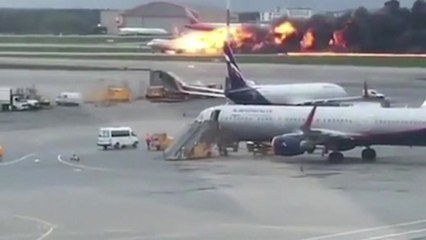 "러시아 여객기 화염 속 비상착륙...41명 사망" / YTN