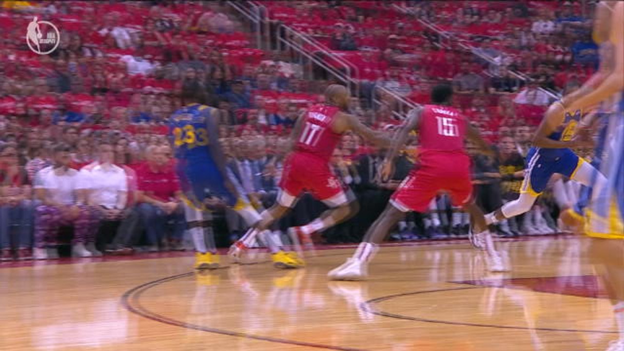 Durant sneaks behind Rockets defence to deliver two-handed slam