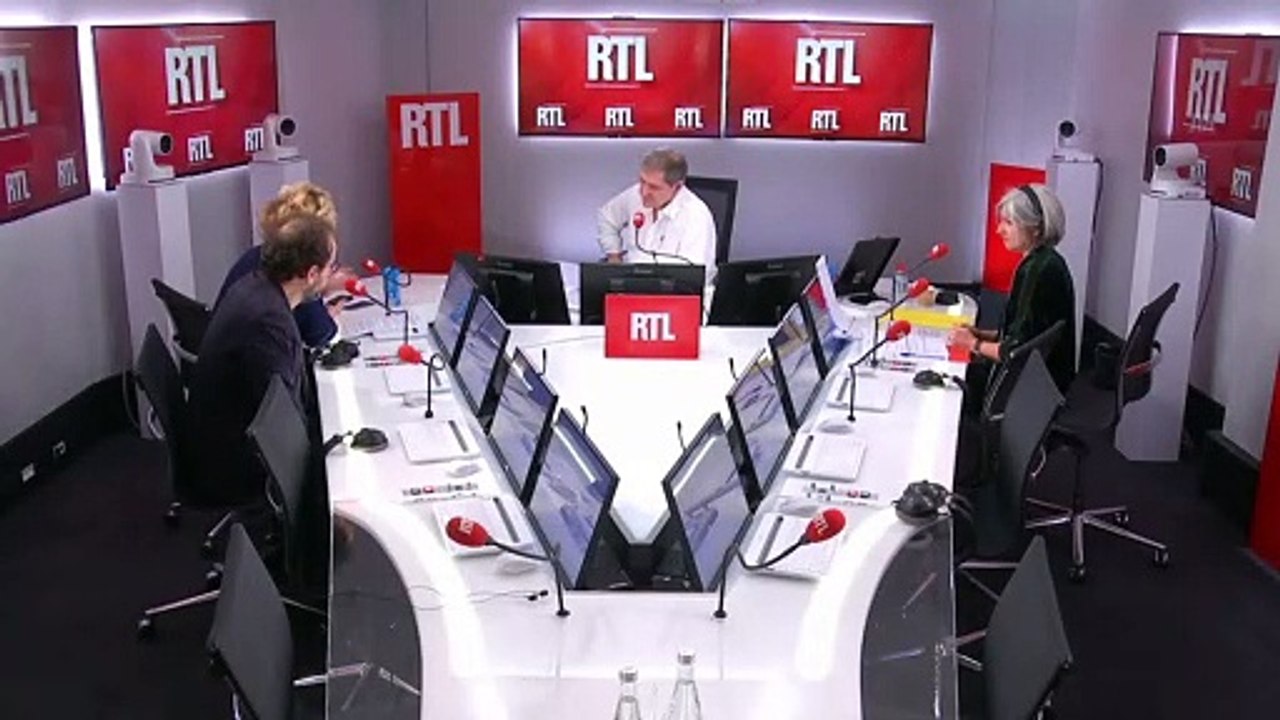 Européennes : "Une campagne à quitte ou double" pour Macron, estime Alba Ventura