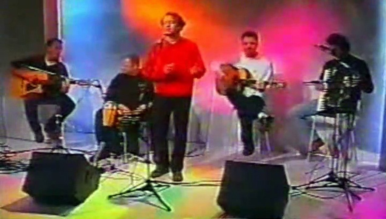 NENHUM DE NÓS _ ASTRONAUTA DE MÁRMORE  VIDEO CLIPE