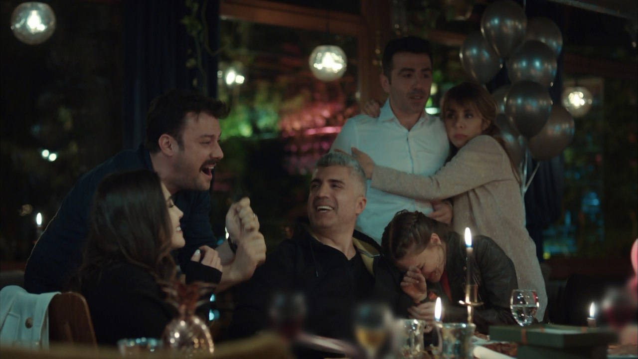 İstanbullu Gelin 83. Bölüm Kocaman Bir Aile