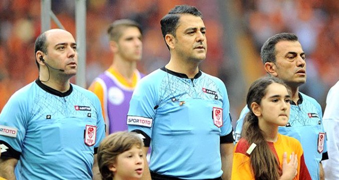 Ahmet Çakar: Bülent Yıldırım, Eyyamcı Bir Hakem ve Kötü Bir İnsan