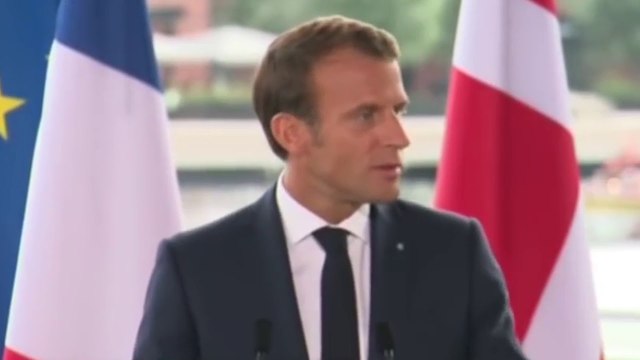 Macron ironise sur le Gaulois réfractaire au changement