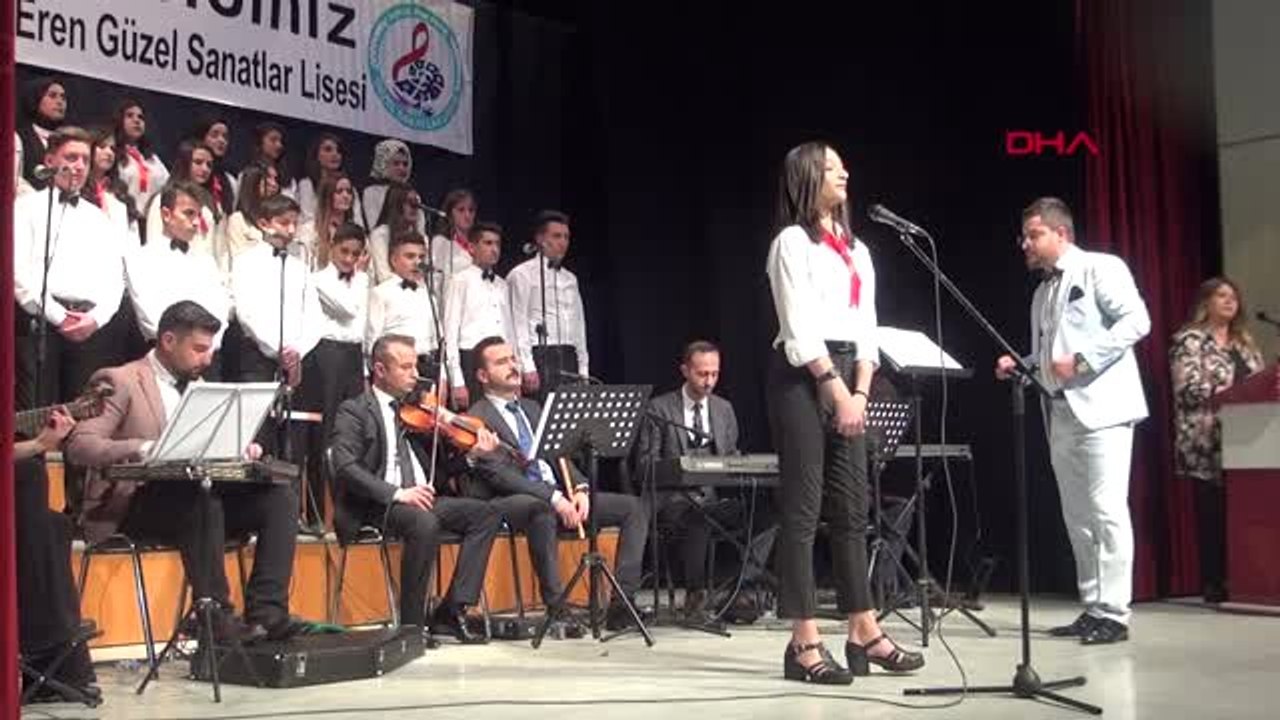 Bitlis Bitlis'te Liselilerden Türk Sanat Müziği Konseri