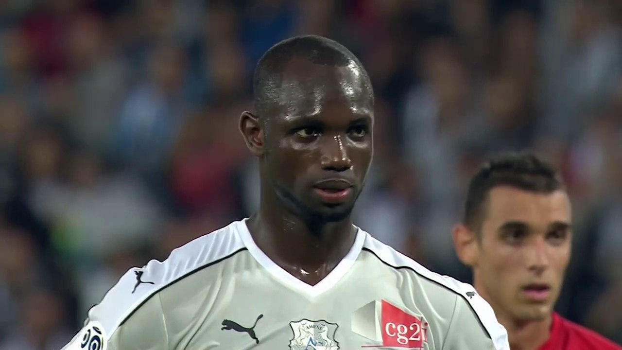 But Moussa KONATÉ (82' pen) Amiens SC - Montpellier Hérault ( 1-2) 2018-2019