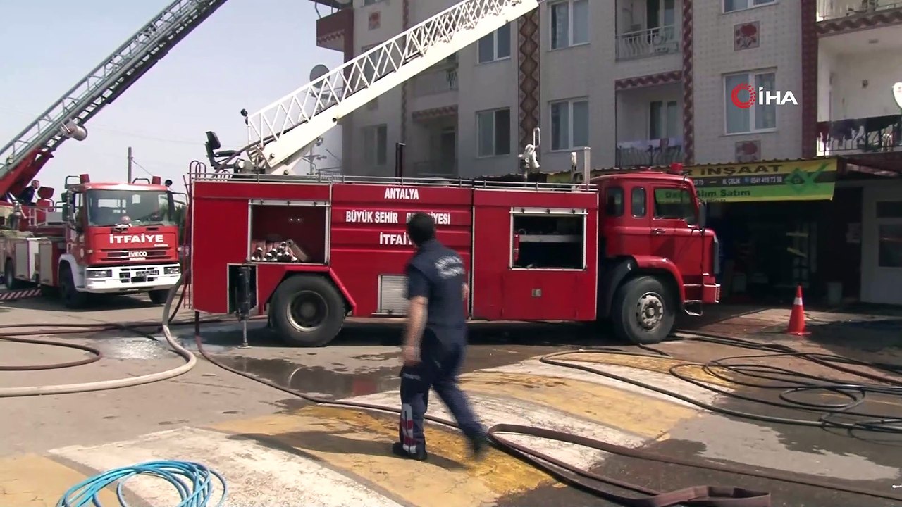 Antalya'da ağlatan yangın