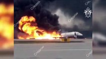 Avião pega fogo em pleno voo