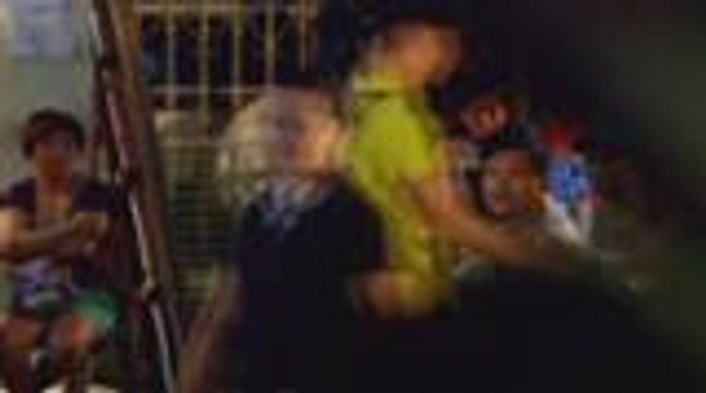 Clark, pinagmasdan sa malayuan si Leah