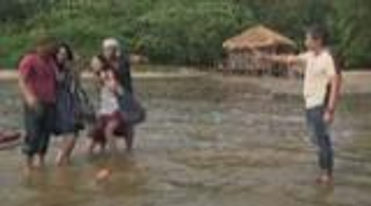 Manuel saves Lena and Princess