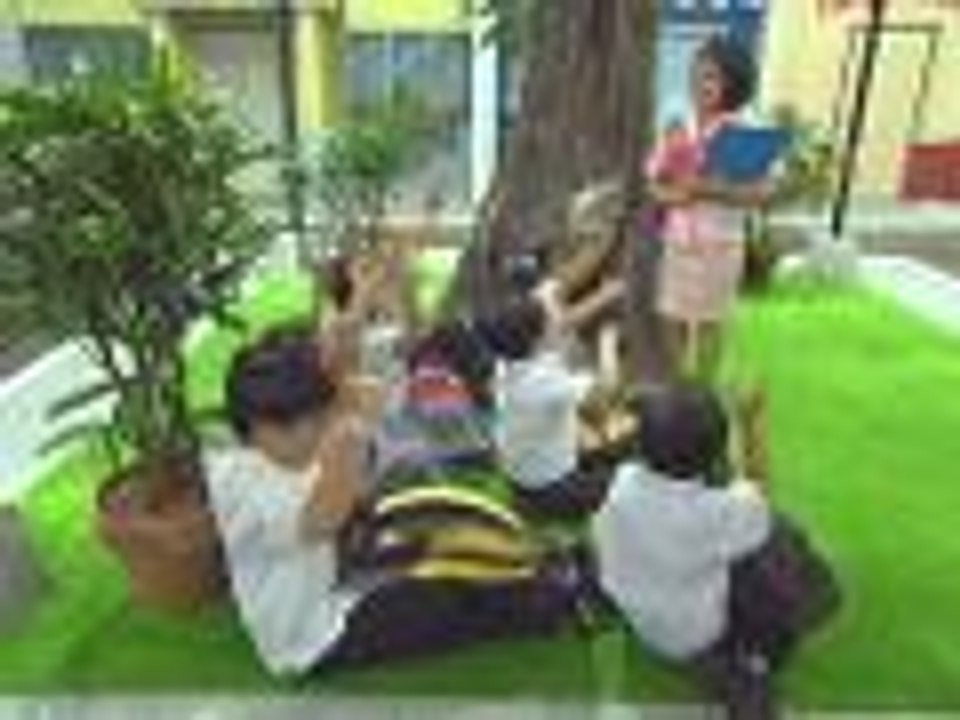 Sharlene, Miles & Julia noong 2005 sa 1st episode ng Goin Bulilit