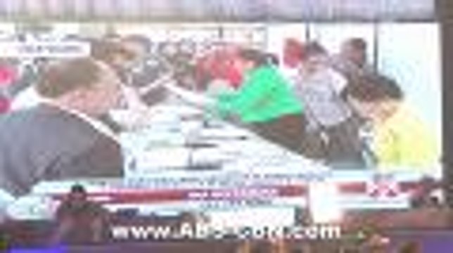 NOT SEEN ON TV: An emotional Vhong and supportive It's Showtime hosts while watching the breaking news