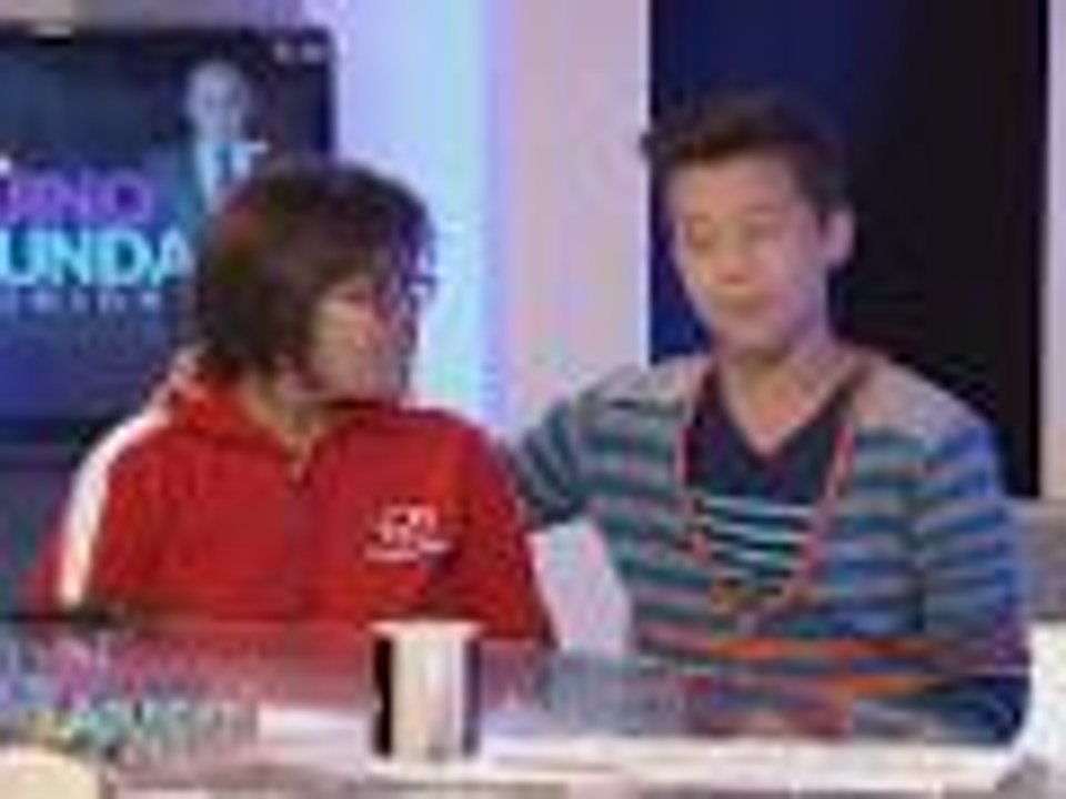 JK sings Adele's "Rollin' In The Deep"