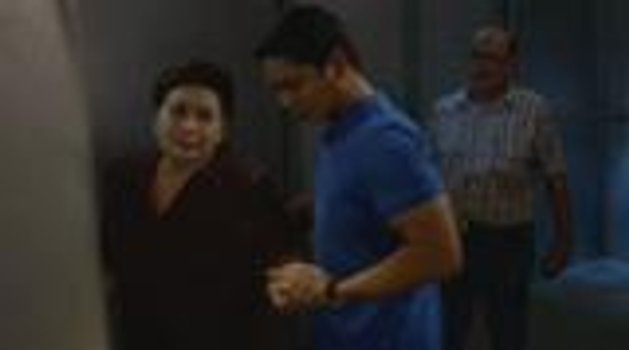 Lola Flora, binisita ang bangkay ng apo na si Ador