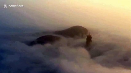 Thick fog and smog shroud entire city in China