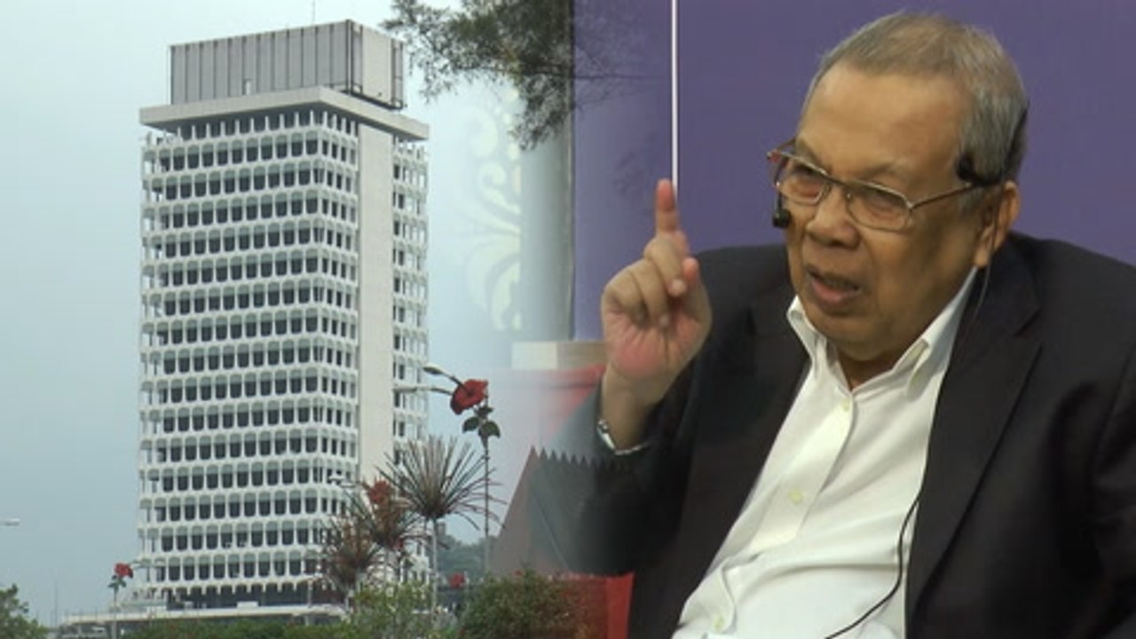 Ex-CJ dabbles in political chess game