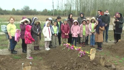 Görevi Başında Hayatını Kaybeden Öğretmeni Öğrencileri Unutmadı
