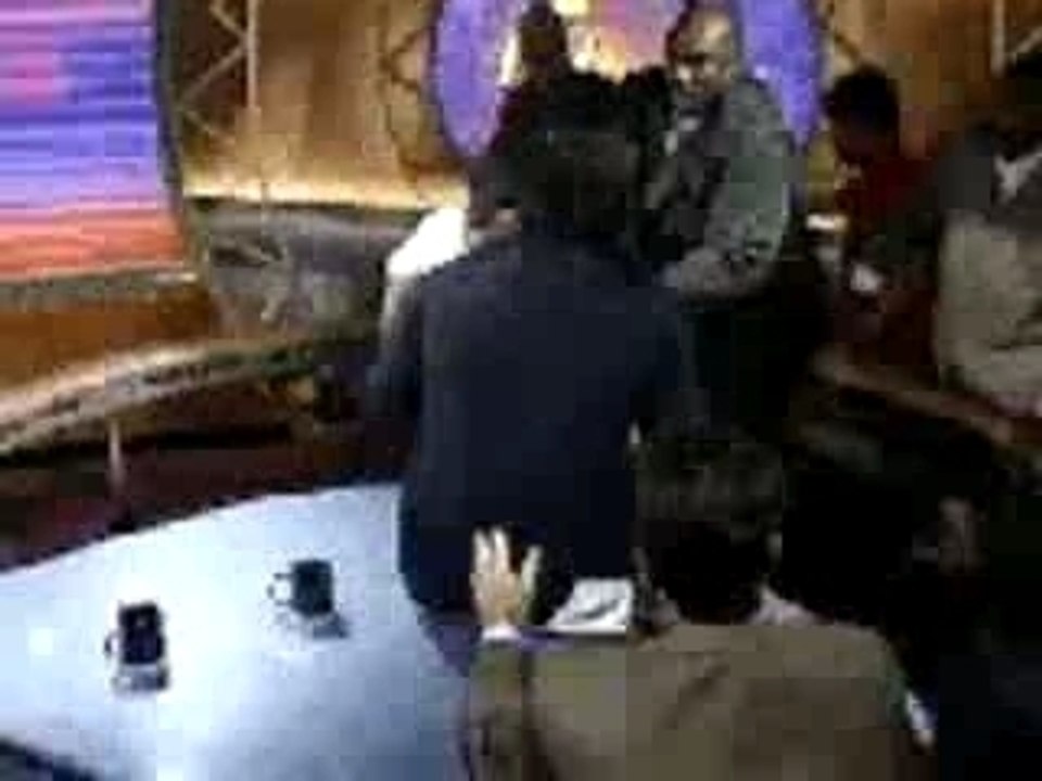 Lennox Lewis vs. Hasim Rahman in TV studio
