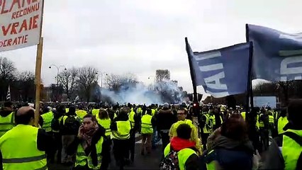 Gilets jaunes sur les Champs-Elysées