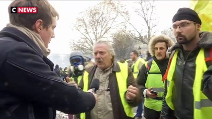 “Le peuple en a marre, on a peur de mourir de faim” : la colère d’un gilet jaune