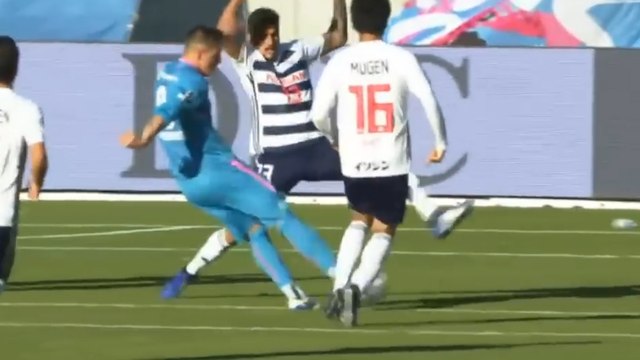 Fernando Torres marque un but décisif pour le Sagan Tosu