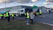 Au rond point de Noidans-lès-Vesoul , la mobilisation reste forte