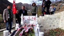 Şehit Öğretmen Necmettin Yılmaz’ın mezarına Öğretmenler Günü'nde ziyaretçi akını