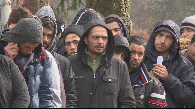 Stranded in Bosnia, refugees desperate to reach Western Europe