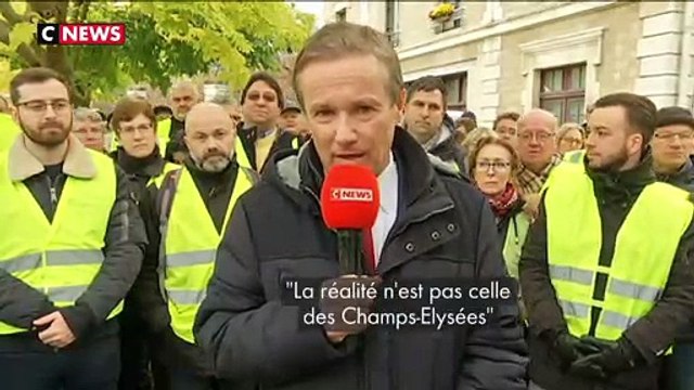 Nicolas Dupont-Aignan : La réalité n'est pas celle des Champs-Elysées